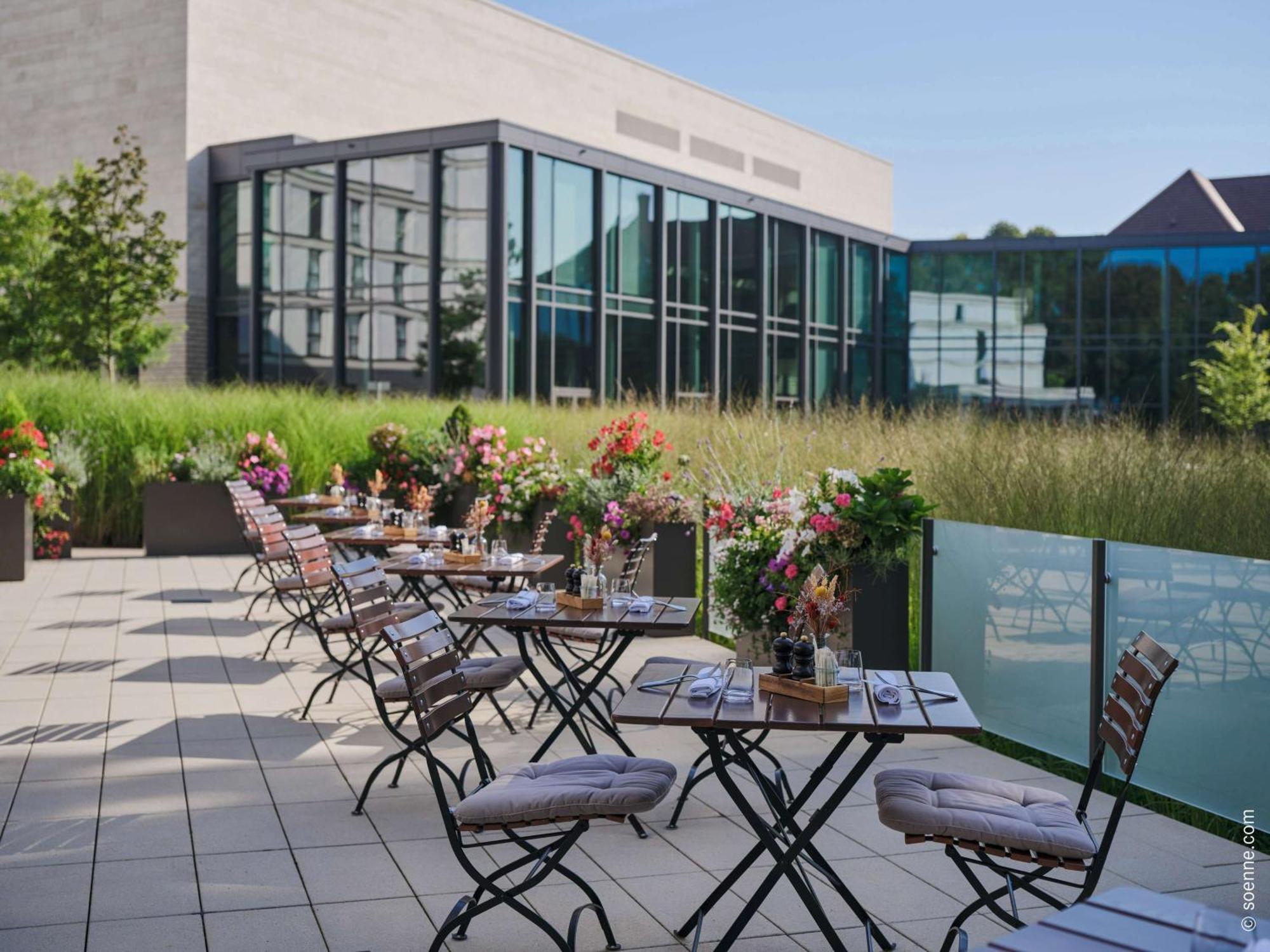 Dorint Parkhotel Frankfurt / Bad Vilbel Exterior foto