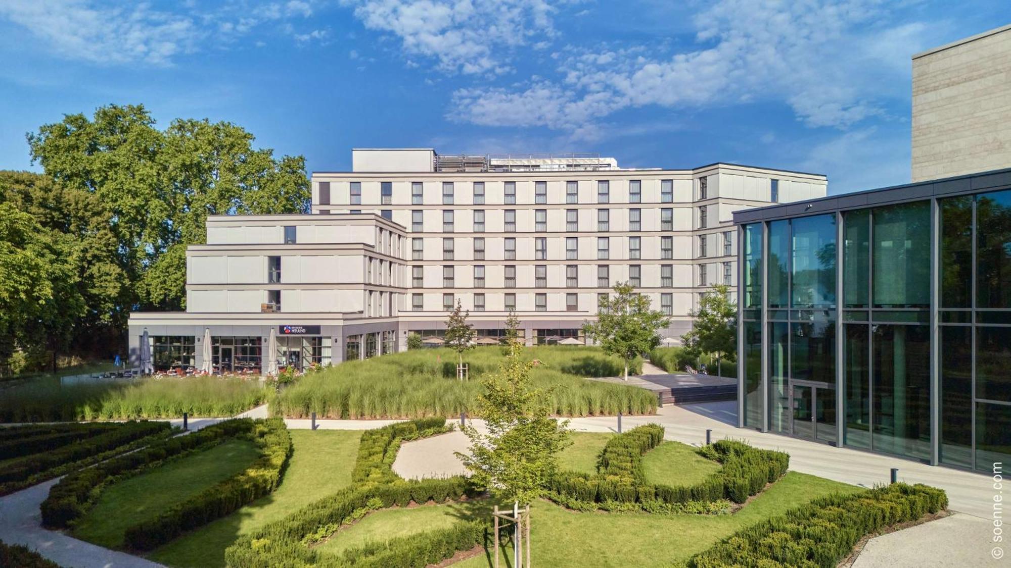 Dorint Parkhotel Frankfurt / Bad Vilbel Exterior foto